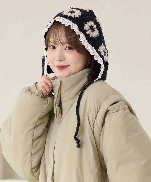 kutir(クティール)の「kutirlune/クロシェ風バブーシュカ ニット帽(ニットキャップ/ビーニー・レディース・ベージュ/ブラック・FREE)」の13枚目の写真