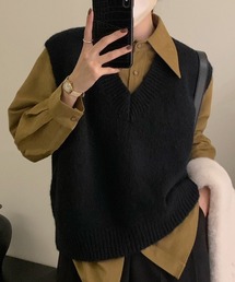 Vネックニットトップス