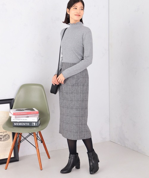 GALLORIA（ギャローリア）の「ラメテレコハイネックＴシャツ（Tシャツ/カットソー・レディース・グレー/ダークグリーン/ブラック/アイボリー・L/LL/S/M）」の12枚目の写真