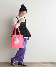 Cheek（チーク）の「neon monster tote（トートバッグ）」