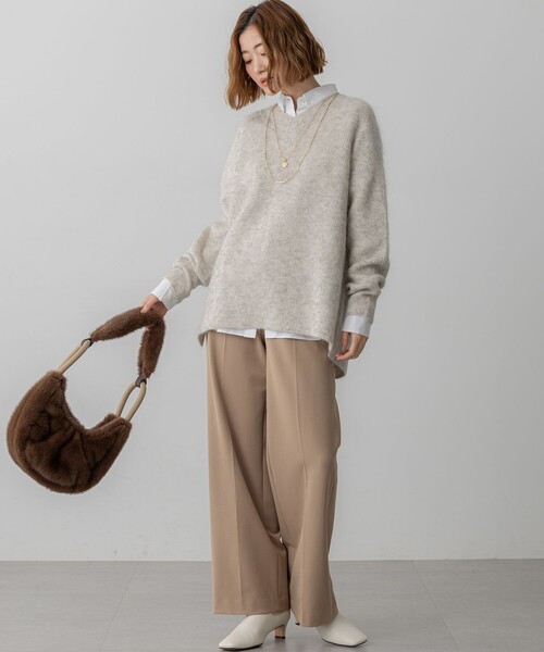 23区 S(ニジュウサンクチイサイサイズ)の「モヘヤミックススパングル Vネック ニット(ニット/セーター・レディース・ライトグレー系/ライトグリーン系/ピンク系・32)」の11枚目の写真