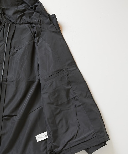 BOY LONDON(ボーイロンドン)の「【BOY LONDON】BOY ACTIVE JACKET GREY(ナイロンジャケット・メンズ・グレー・X-LARGE/LARGE/MEDIUM)」の4枚目の写真