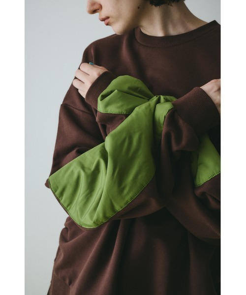 HeRIN.CYE（ヘリンドットサイ）の「Elbow patchi cut tops　　エルボーパッチカットトップス（スウェット・レディース・ブラック/ブラウン/グレー・FREE）」の12枚目の写真