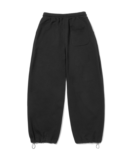 F.ILLUMINATE(フィルミネイト)の「オーバーラップスウェットパンツ-ブラック(スウェットパンツ・レディース・その他・SMALL/MEDIUM/LARGE)」の2枚目の写真