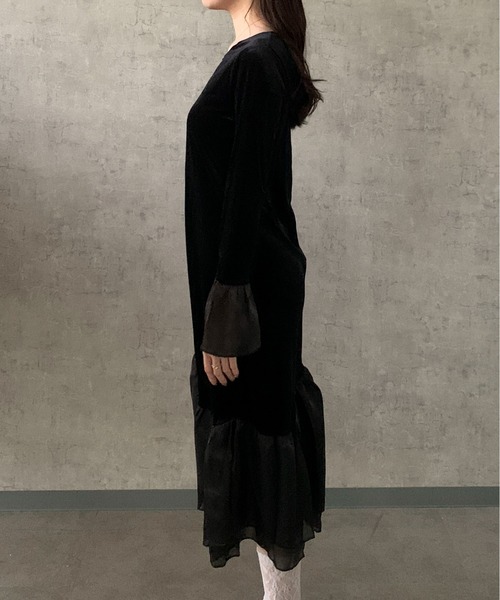 Maison Calme(メゾンカルム)の「【追加販売開始♪】ベロア切替オーガンジーギャザーロングワンピース アシメデザイン オケージョン(ワンピース・レディース・ブラック・M/L)」の11枚目の写真