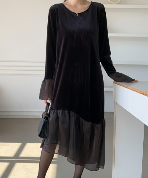 Maison Calme(メゾンカルム)の「【追加販売開始♪】ベロア切替オーガンジーギャザーロングワンピース アシメデザイン オケージョン(ワンピース・レディース・ブラック・M/L)」の17枚目の写真