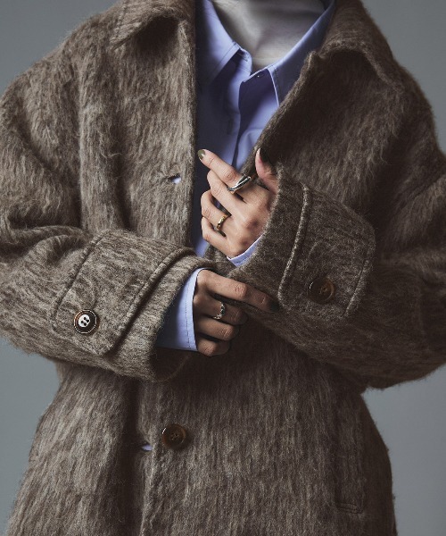 W:Huku(フーク)の「ウール シャギー ステンカラー コート / Wool Shaggy Soutien Collar Coat(ピーコート・レディース・ライトベージュ/ブラウン/チャコール/マスタード・FREE)」の2枚目の写真