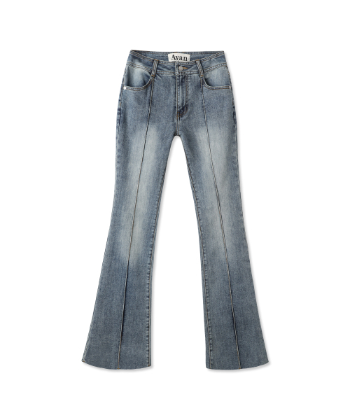AVANDRESS(アバンドレス )の「Contour Fit Bootscut Pants BLACK(デニムパンツ・レディース・ブラック・SMALL/MEDIUM/LARGE)」の4枚目の写真