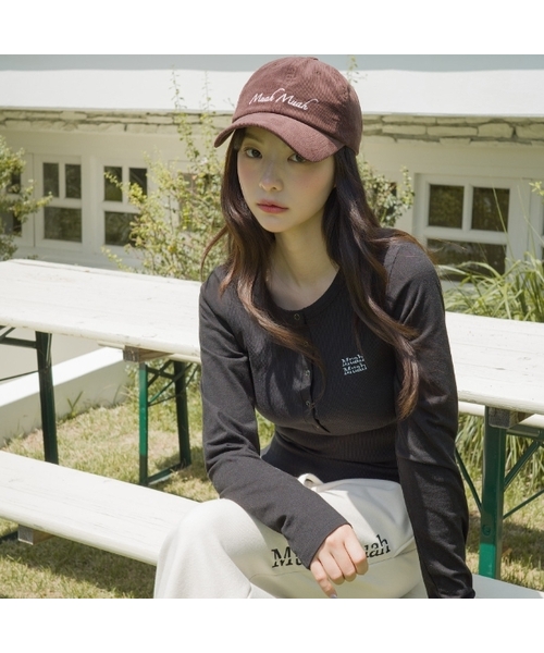 muahmuah（ムーアムーア）の「ヘンリーネックステッチ長袖Tシャツ[7色]（Tシャツ/カットソー・レディース・ブラック/ホワイト/ライトグレー/オートミール/ネイビー/チャコール/カーキ・FREE）」の3枚目の写真