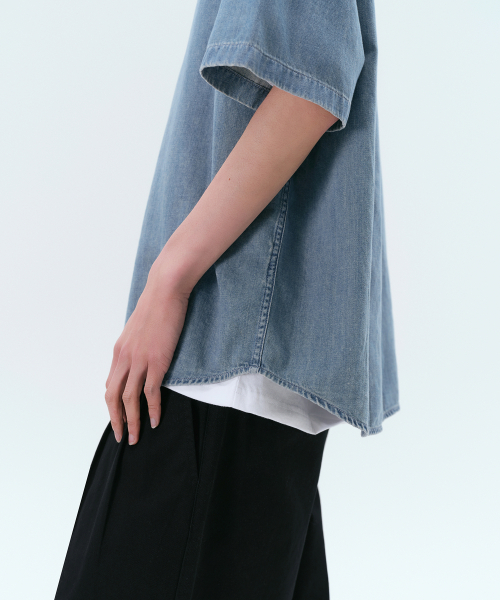 MUSINSA STANDARD（ムシンサスタンダード）の「リラックスド半袖デニムシャツ[ライトインディゴ]（シャツ/ブラウス・メンズ・その他・SMALL/MEDIUM/LARGE/X-LARGE/XX-LARGE）」の5枚目の写真