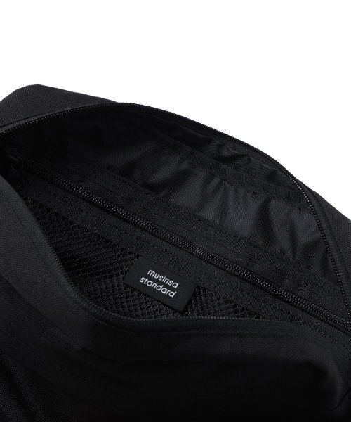 MUSINSA STANDARD（ムシンサスタンダード）の「コーデュラスクエアウエストバッグ[ブラック]（ボディバッグ/ウエストポーチ・レディース・その他・FREE）」の6枚目の写真