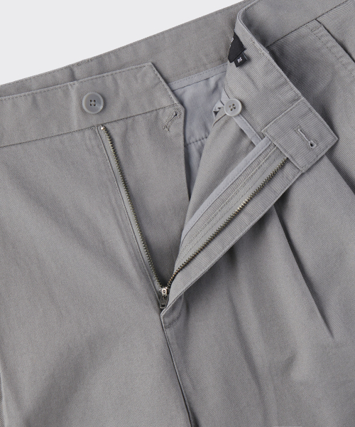 MUSINSA STANDARD（ムシンサスタンダード）の「ツーピンタックワイドチノパンツ [ティタン グレー]（その他パンツ・メンズ・その他・26/27/28/29/30/31/32/33/34/36/38/40/42）」の4枚目の写真