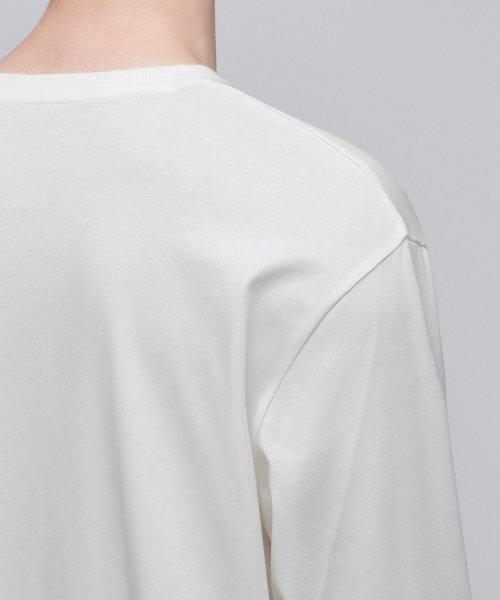 MUSINSA STANDARD（ムシンサスタンダード）の「スーピマリラックスドクルーネック長袖Tシャツ[クリーム]（Tシャツ/カットソー・メンズ・その他・XX-LARGE/XXX-LARGE/LARGE/MEDIUM/SMALL/X-LARGE）」の6枚目の写真
