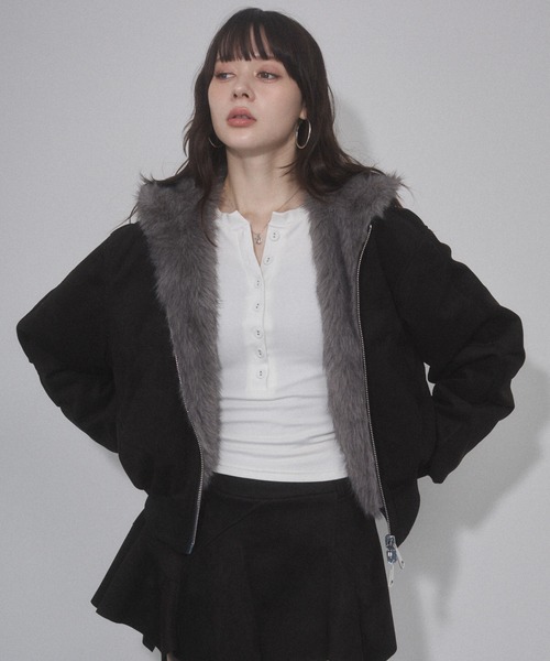 ENVYM（アンビー）の「リバーシブルスウェードファーブルゾン（その他アウター・レディース・ブラック/カーキ・FREE）」の4枚目の写真