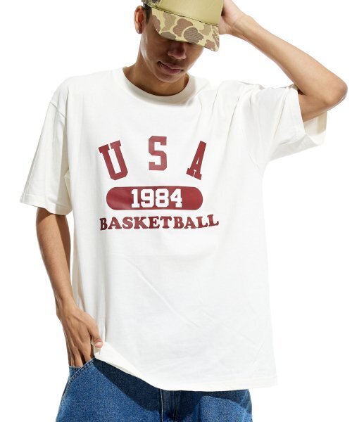 CREAM SODA LAB(クリームソーダラボ)の「ユエスエイバスケットボール 半袖Tシャツ アイボリー バーガンディ(Tシャツ/カットソー・メンズ・その他・LARGE/MEDIUM/X-LARGE/XX-LARGE)」の4枚目の写真