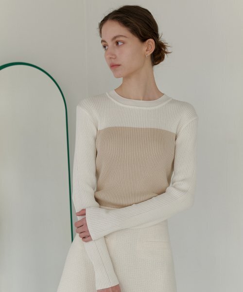 YUPPE(ヨッペ)の「LINE GOLGI KNIT_BEIGE(ニット/セーター・レディース・その他・FREE)」の2枚目の写真