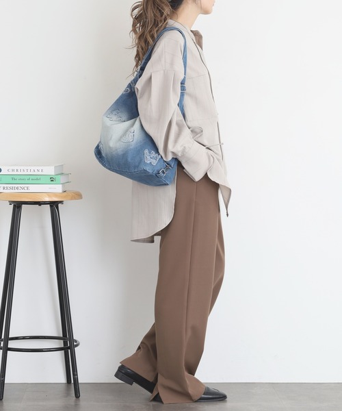crossi(クロッシー)の「ロゴワッペンデニムショルダーバッグ(ショルダーバッグ・レディース・ネイビー/ブラック/ブルー・FREE)」の19枚目の写真
