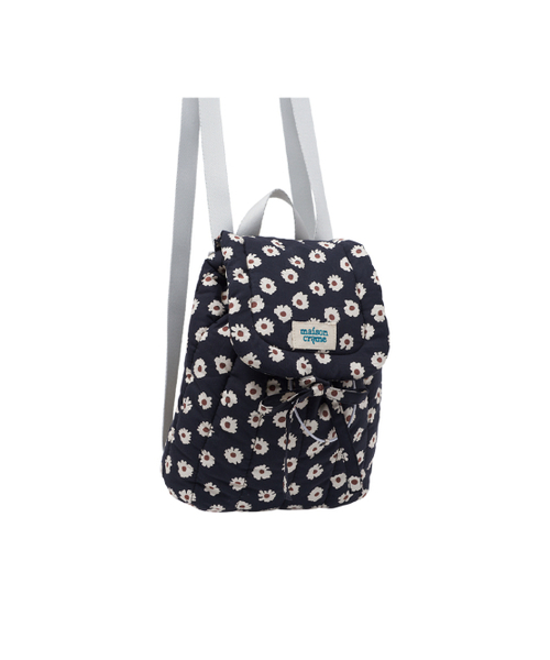 MAISON CREME(メゾンクレム)の「Pillow Backpack _ black(バックパック/リュック・レディース・ブラック・FREE)」の4枚目の写真