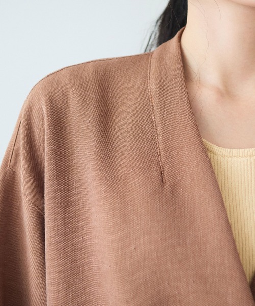 yuni(ユニ )の「Linen/Polyester double cocoon short ジャケット(ノーカラージャケット・レディース・ブラウン・FREE)」の12枚目の写真