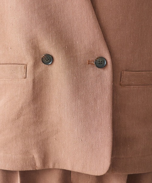 yuni(ユニ )の「Linen/Polyester double cocoon short ジャケット(ノーカラージャケット・レディース・ブラウン・FREE)」の16枚目の写真