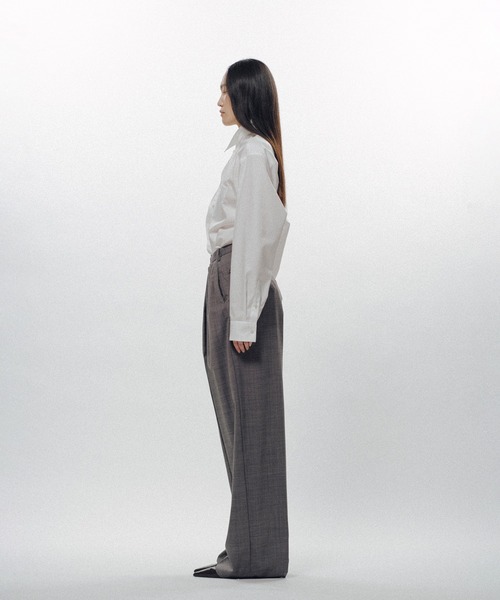 KEISUKEYOSHIDA（ケイスケヨシダ）の「Forward-Gathered Tuck Trousers（スラックス・レディース・ブラック/グレー・S/M/L）」の11枚目の写真