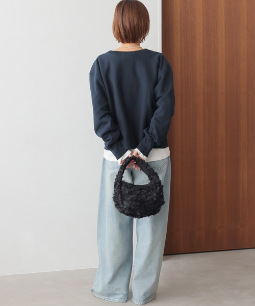 JOURNAL STANDARD relume(ジャーナルスタンダード レリューム)の「クロップドフロッキーロゴスウェット(スウェット・レディース・ネイビー/アイボリー/グレー・FREE)」の21枚目の写真