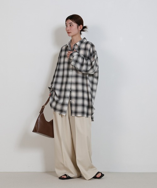 select MOCA（セレクトモカ）の「チェックシアーオーバーシャツ（シャツ/ブラウス・レディース・オフホワイト/カーキ/ブラック・FREE）」の6枚目の写真