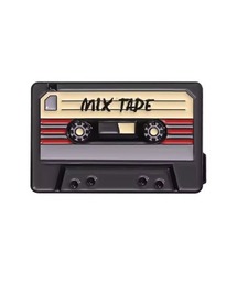 Mayree（メイリー）の「【urge select】カジュアルデザイン カセットテープ レトロ ピンバッジ【マルチウェイ】（バッジ）」
