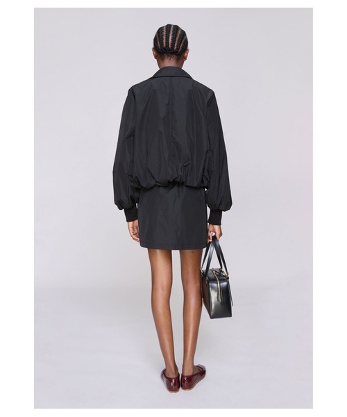 A.P.C.(アーペーセー)の「BLOUSON SALOME(ブルゾン・レディース・ブラック・34/36/38)」の4枚目の写真