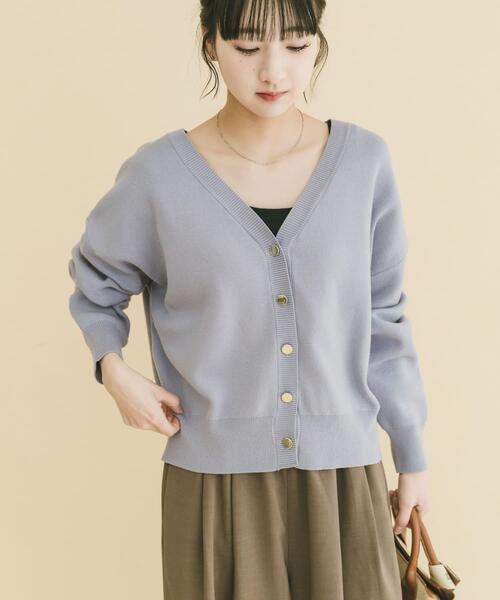 ITEMS URBANRESEARCH（アイテムズ アーバンリサーチ）の「『イージーケア』スウェットライクVネックカーディガン（ニット/セーター・レディース・ネイビー/パープル系その他/オフホワイト/イエロー系その他・FREE）」の19枚目の写真