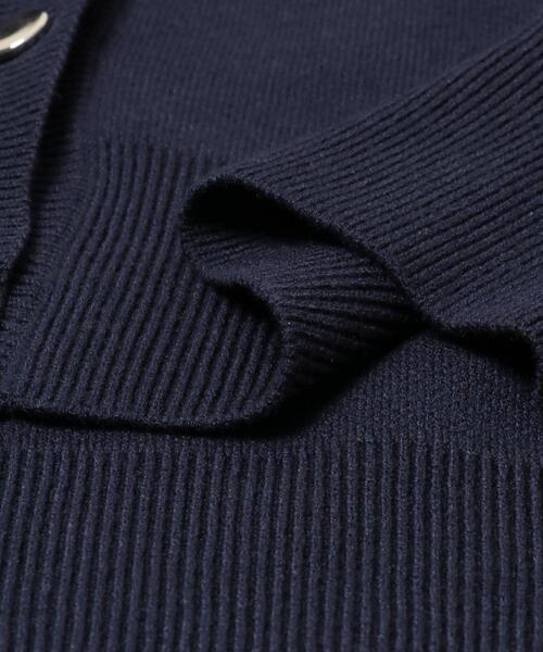 ITEMS URBANRESEARCH（アイテムズ アーバンリサーチ）の「『イージーケア』スウェットライクVネックカーディガン（ニット/セーター・レディース・ネイビー/パープル系その他/オフホワイト/イエロー系その他・FREE）」の8枚目の写真