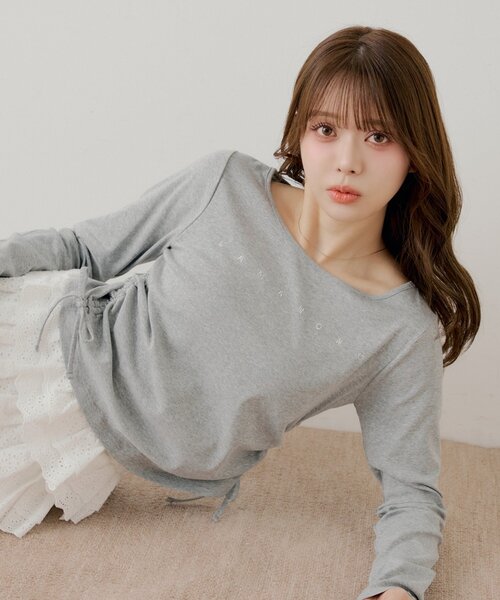 Chico(チコ)の「ラインストーンロゴロンT(Tシャツ/カットソー・レディース・グレー/ブラック/アイボリー/ピンク・FREE)」の3枚目の写真