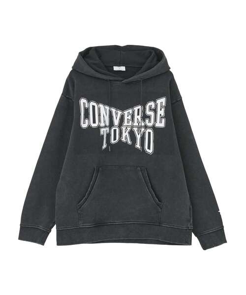 CONVERSE TOKYO(コンバーストウキョウ)の「LOGO PRINT HOTFIX HOODIE(パーカー・レディース・ブラック/グレー/サックスブルー・SMALL/MEDIUM)」の1枚目の写真