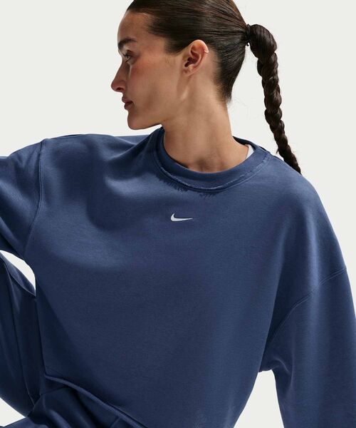 NIKE(ナイキ)の「ナイキ スポーツウェア チル テリー ウィメンズ オーバーサイズド フレンチ テリー クルーネック スウェットシャツ / Nike Sportswear Chill Terry Women's Oversized French Terry Crew-Neck Sweatshirt IF0229-461 Mystic Navy(スウェット・レディース・ブルー系その他・XL/XS/S/L/M)」の5枚目の写真