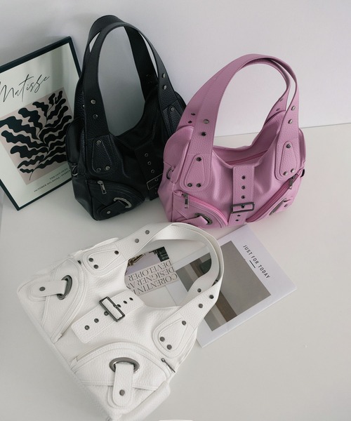 LA VORAGINE(ラ ヴォラジネ)の「レトロなデザインの定番ショルダーバッグ(ショルダーバッグ・レディース・ブラック/ピンク/ホワイト・FREE)」の20枚目の写真
