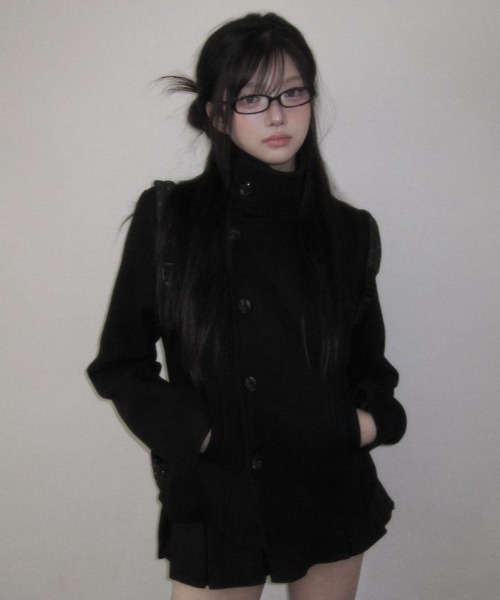 semplice（センプリチェ）の「スタンドカラーのシングルバックルの黒いウールのコート（その他アウター・レディース・ブラック・F）」の6枚目の写真