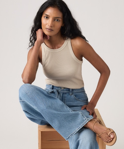 Levi's(リーバイス)の「Levi's/リーバイス エッセンシャル レーサー タンクトップ(タンクトップ・レディース・グレー・XS/S/M)」の1枚目の写真