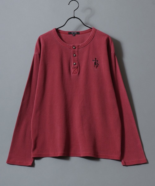 SITRY（シトリー）の「2026AW Cross Logo Embroidery Thermal/ヴィンテージライク ピグメント加工 クロスロゴ ワンポイント刺繍 サーマル ワッフル ヘンリーネック ロンT 長袖Tシャツ（Tシャツ/カットソー・メンズ・チャコール/レッド/ブラック・L/M）」の8枚目の写真
