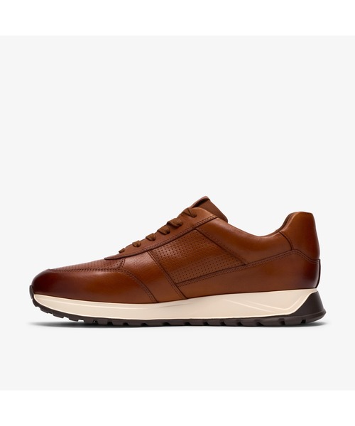 Clarks（クラークス）の「Radwell Tie / ラドウェルタイ (タンレザー)（スニーカー・メンズ・タン・UK8/UK11/UK10/UK9/UK7/UK6）」の2枚目の写真