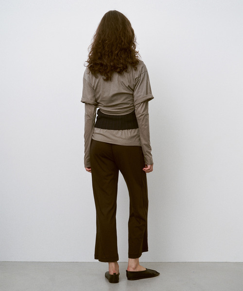 UNFIL（アンフィル）の「UNFIL アンフィル / twisted cotton sheer jersey long sleeve Tee ツイストコットンシアージャージーロングスリーブTシャツ / WXSP-UW121（Tシャツ/カットソー・レディース・アッシュグレー/ダークブラウン/ベージュ系その他・1）」の5枚目の写真