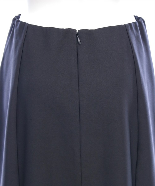 CLEAR BASIC（クリアベーシック）の「スリットジップIラインスカート［大人 カジュアル 着回し力抜群］≪新作≫（スカート・レディース・ブラック/アイボリー・PS/S/M）」の13枚目の写真