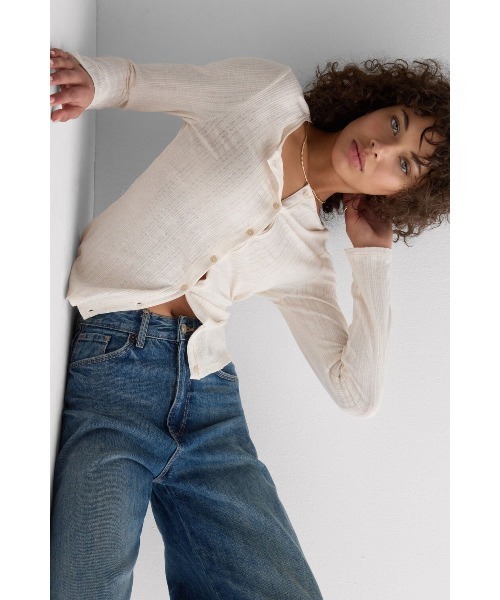 Intimissimi(インティミッシミ)の「Sweet Pointelle カーディガン(カーディガン/ボレロ・レディース・オフホワイト・S/M/L)」の2枚目の写真