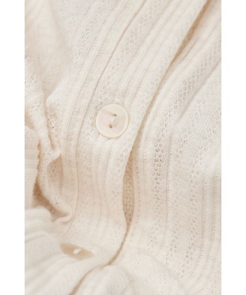 Intimissimi(インティミッシミ)の「Sweet Pointelle カーディガン(カーディガン/ボレロ・レディース・オフホワイト・S/M/L)」の6枚目の写真