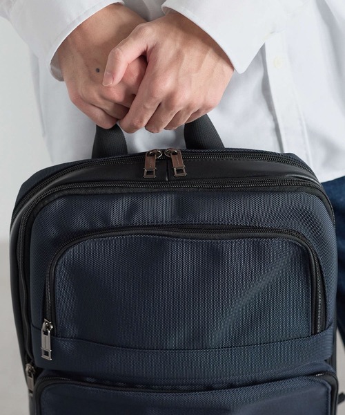 GUSCIO UOMO(グッシオ ウォーモ)の「【グッシオ ウォーモ】ビジネスリュック 拡張 通勤通学(ビジネスバッグ・メンズ・ダークグレー/ブラック/ネイビー・FREE)」の18枚目の写真