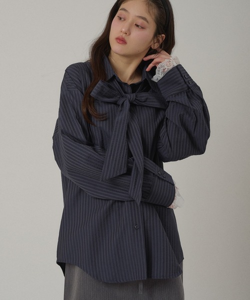 MUHET(ミュエータ)の「multiway ribbon tie lace shirt / マルチウェイレース付きリボンシャツ(シャツ/ブラウス・レディース・ベージュ/ネイビー/ピンク/ライトブルー・FREE)」の10枚目の写真