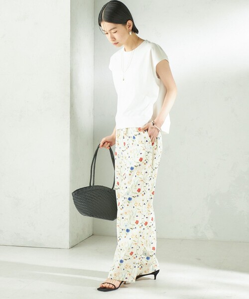 LIBERTY(リバティー)の「〈手洗い可能〉LIBERTY プリント パンツ(その他パンツ・レディース・ダークブルー/オフホワイト・ONE SIZE)」の4枚目の写真