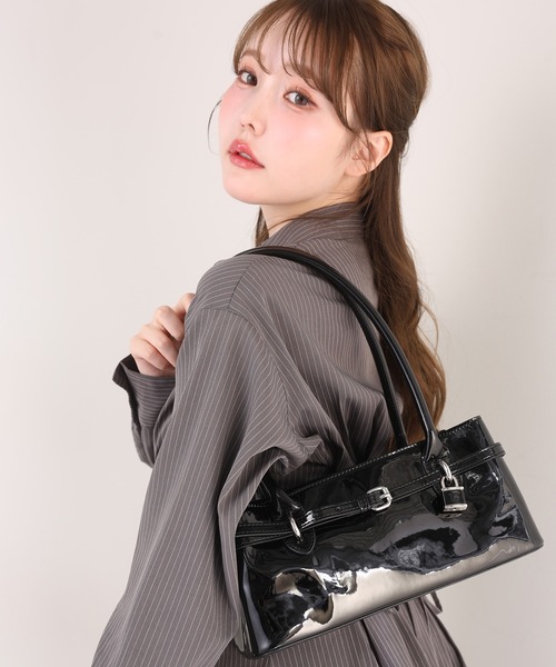 one after another NICE CLAUP(ワンアフターアナザーナイスクラップ)の「ベルト付きスクエアバッグ(ハンドバッグ・レディース・サックスブルー/ブラック/アイボリー/ピンク・FREE)」の7枚目の写真