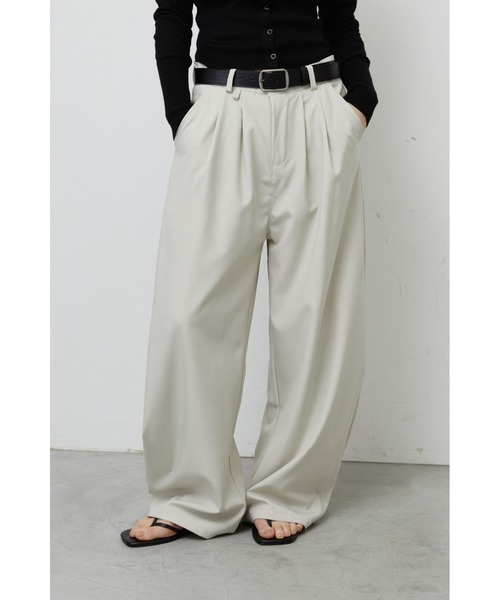 ANF.MUU（アンフムー）の「ストレッチカーブパンツ（その他パンツ・レディース・アイボリー/ブラック・MEDIUM/LARGE）」の13枚目の写真