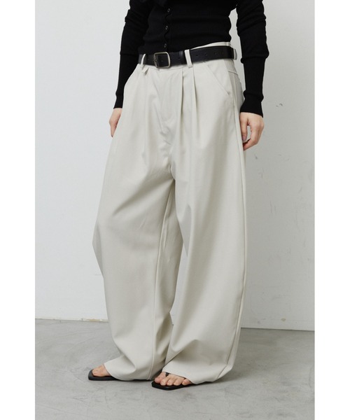 ANF.MUU（アンフムー）の「ストレッチカーブパンツ（その他パンツ・レディース・アイボリー/ブラック・MEDIUM/LARGE）」の14枚目の写真