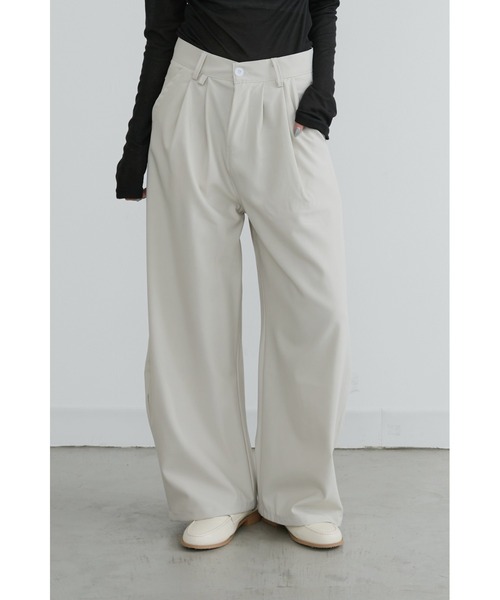 ANF.MUU（アンフムー）の「ストレッチカーブパンツ（その他パンツ・レディース・アイボリー/ブラック・MEDIUM/LARGE）」の22枚目の写真